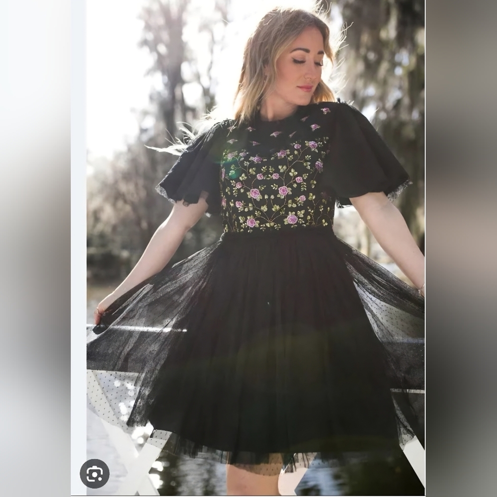 Ivy City Co Primrose Mini Dress in Black